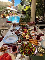 Morisi Pansiyon Karaburun