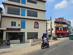 HOTEL VANAMALI