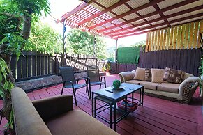 Tropic Nook