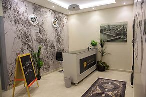 LuxHostel