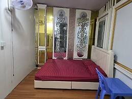 Red & Blue Guest House