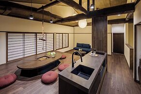 Nananohi Machiya House