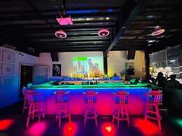 Cubix Hotel