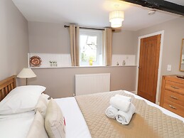 Courtyard Cottage