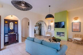Villa Dimitra With Swimming Pool