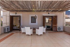 Villa Dimitra With Swimming Pool