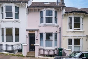 Host Stay Wakefield Apartment