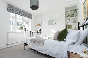 Host Stay Centurion House