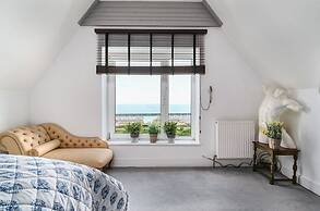 Host Stay The Cliff Greenhouse