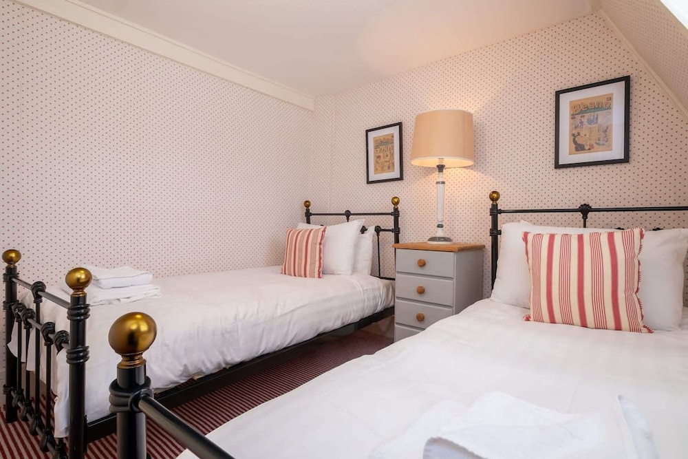Host Stay George Street Townhouse