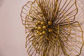 Golden Shell at Hystorical Center