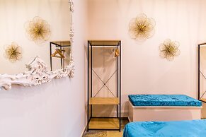 Golden Shell at Hystorical Center