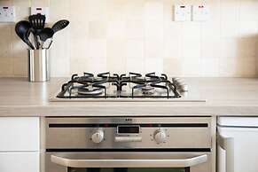Central Chichester 3bd Mews House For Up To 6