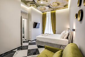 Golden Rose in Naples