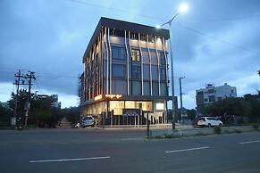 Roots Luxury Suits & Banquets