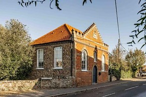 Host Stay The Chapel in Thornham