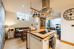 Host Stay The Chapel in Thornham