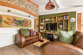 Host Stay Nicholson Cottage