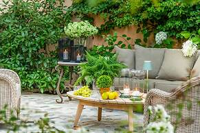 The Garden Lodge in Lucca