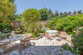 The Garden Lodge in Lucca