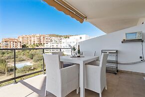 Cozy Getaway With Pool in Riviera del Sol - Ref 99