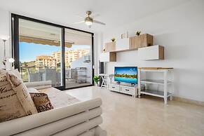 Cozy Getaway With Pool in Riviera del Sol - Ref 99