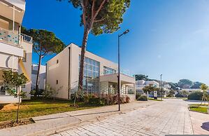 Seafront Escape in Durr s - Mimoza