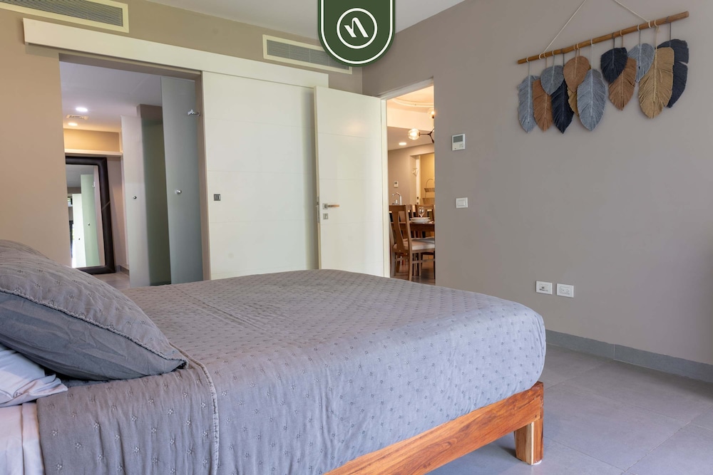 Nick Price Residences A 206