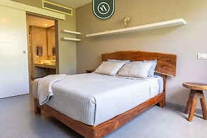 Nick Price Residences A 206