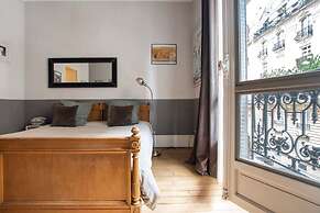 Splendid 5BR Family Apartment - Trocadero