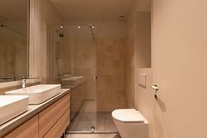 Splendid 5BR Family Apartment - Trocadero