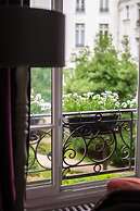 Splendid 5BR Family Apartment - Trocadero