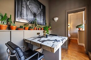 Luxury 3BR Flat Near the Champs Elys es