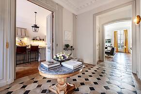 Luxury 3BR Flat Near the Champs Elys es