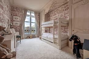 Luxury 3BR Flat Near the Champs Elys es