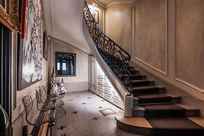 Luxury 5BR House Close to the Arc de Triomphe