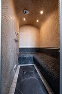 Luxury 5BR House Close to the Arc de Triomphe