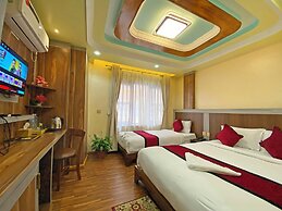 Hotel FIve Season Inn