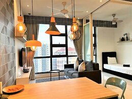 The Robertson Residences Free Gym & Pool