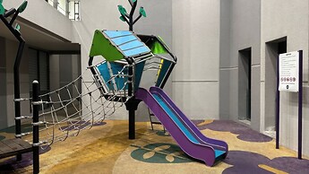 The Robertson Residences Free Gym & Pool