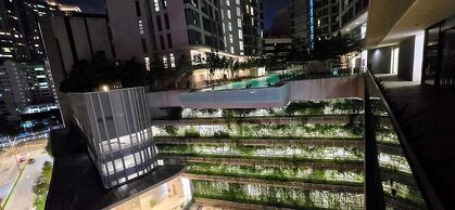 The Robertson Residences Free Gym & Pool