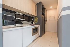 The Robertson Residences Free Gym & Pool