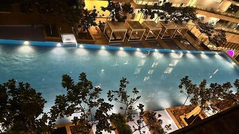 The Robertson Residences Free Gym & Pool