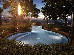 The Robertson Residences Free Gym & Pool