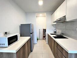 The Robertson Residences Free Gym & Pool