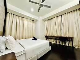 Tropicana The Residences KLCC Skypool