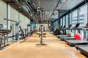Maison Privee - Sky-High Panoramic Apt with Iconic Burj Khalifa Views