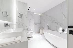 Seaside Elegance - Luxury 3-BR in JBR