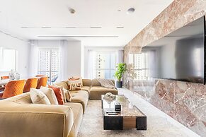 Seaside Elegance - Luxury 3-BR in JBR