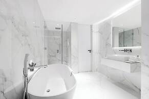 Seaside Elegance - Luxury 3-BR in JBR